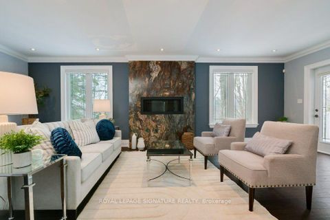 Photo 10 at 15 Sulkara Court, Victoria Village, Toronto