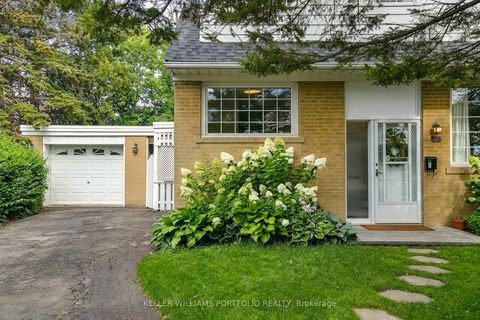 Photo 1 at 88 Sabrina Dr Drive, Richview, Toronto