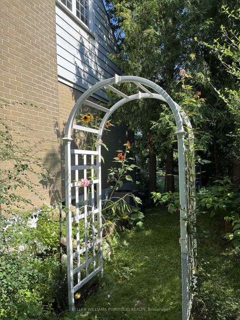 Photo 41 at 88 Sabrina Dr Drive, Richview, Toronto