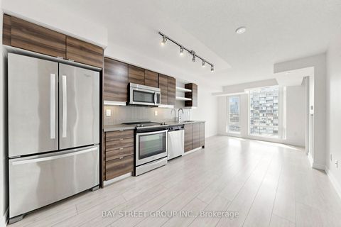 Photo 4 at 1118 - 525 Adelaide Street W, Waterfront Communities C1, Toronto