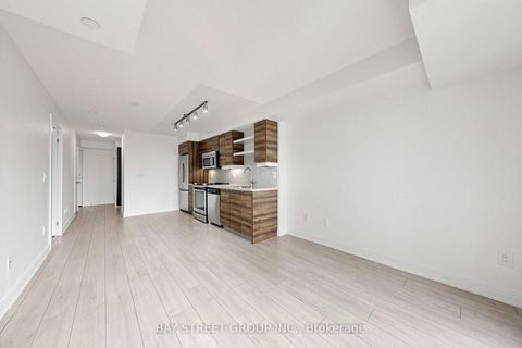 Photo 7 at 1118 - 525 Adelaide Street W, Waterfront Communities C1, Toronto