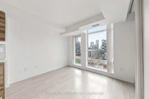 Photo 13 at 1118 - 525 Adelaide Street W, Waterfront Communities C1, Toronto
