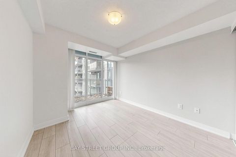 Photo 15 at 1118 - 525 Adelaide Street W, Waterfront Communities C1, Toronto