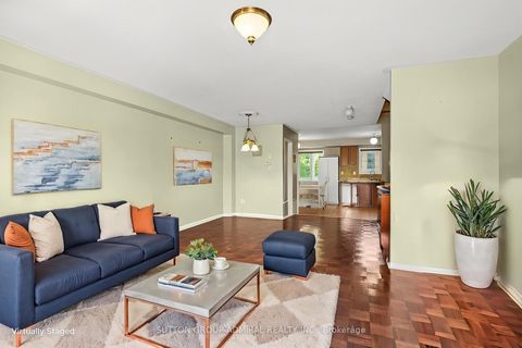 Photo 5 at 45 - 2205 Weston Road, Weston, Toronto