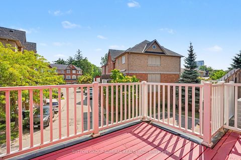Photo 10 at 45 - 2205 Weston Road, Weston, Toronto
