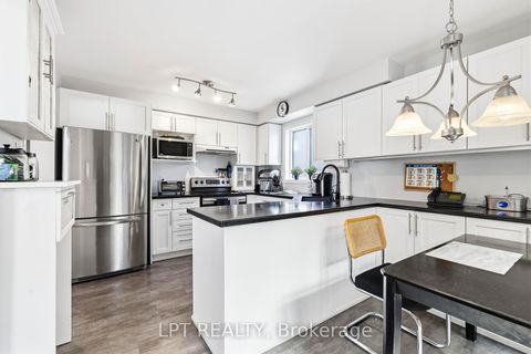 Photo 11 at 8 Burnaby Drive, Keswick North, Georgina