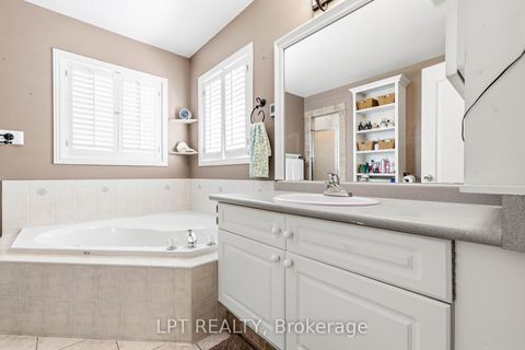Photo 25 at 8 Burnaby Drive, Keswick North, Georgina