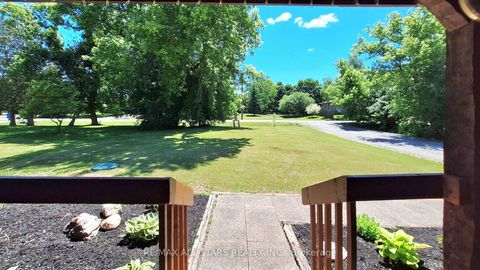 Photo 5 at 32 York Street, Baldwin, Georgina