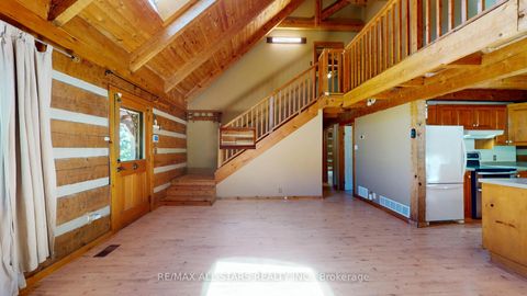 Photo 9 at 32 York Street, Baldwin, Georgina