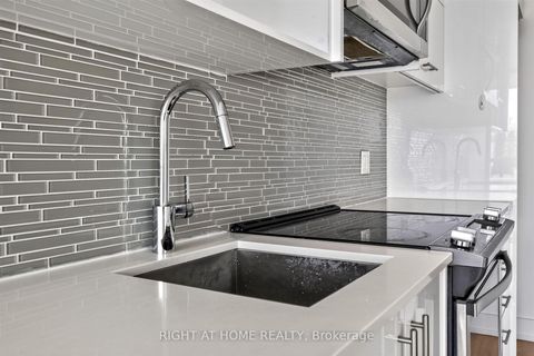Photo 7 at 712 - 128 Fairview Mall Drive, Don Valley Village, Toronto
