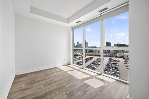 Photo 11 at 712 - 128 Fairview Mall Drive, Don Valley Village, Toronto