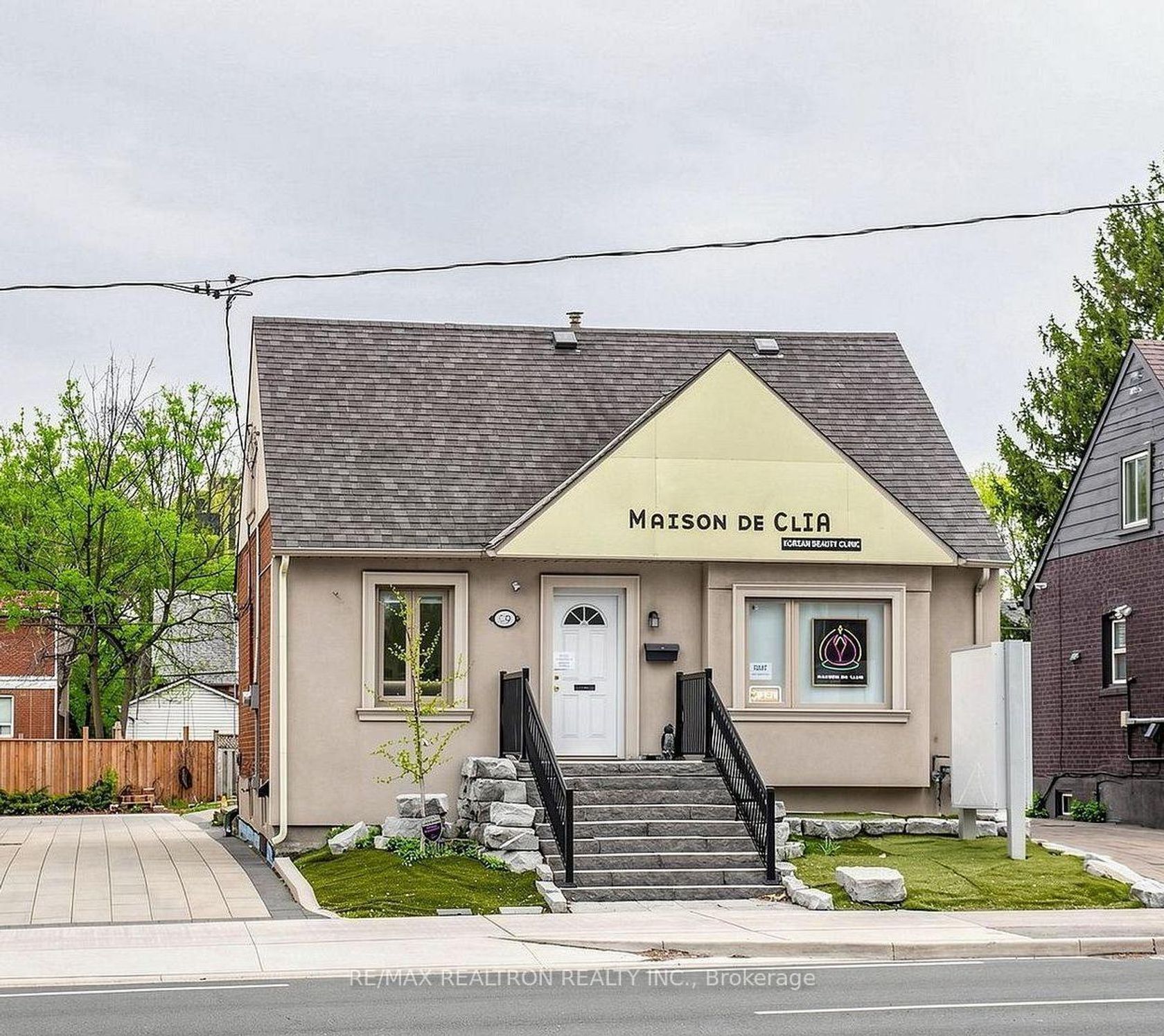 99 Sheppard Avenue E, Willowdale East, Toronto 