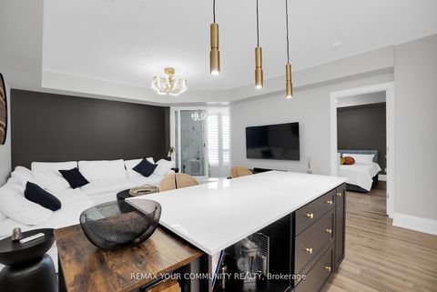 Photo 3 at 523 - 9085 Jane Street, Concord, Vaughan