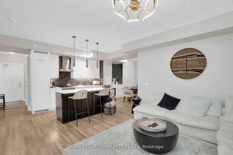 Photo 11 at 523 - 9085 Jane Street, Concord, Vaughan
