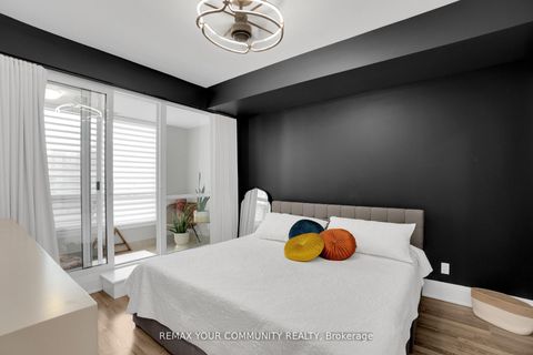 Photo 13 at 523 - 9085 Jane Street, Concord, Vaughan