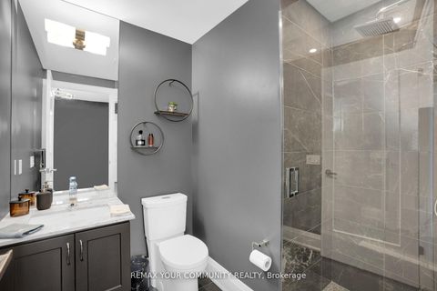Photo 15 at 523 - 9085 Jane Street, Concord, Vaughan