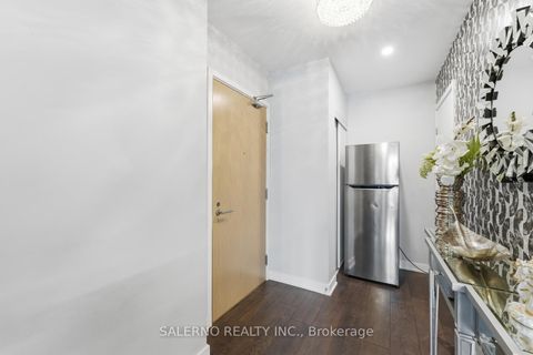 Photo 5 at 5503 - 125 Blue Jays Way, Waterfront Communities C1, Toronto