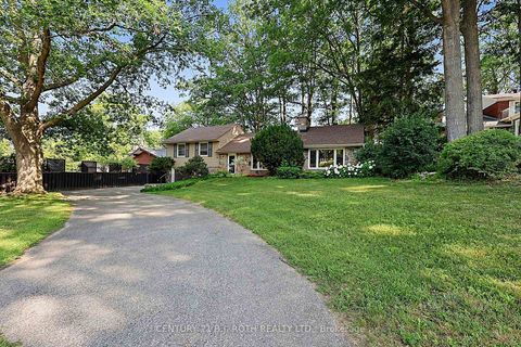 Photo 1 at 140 Shanty Bay Road, North Shore, Barrie
