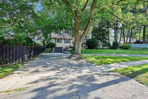 Photo 3 at 140 Shanty Bay Road, North Shore, Barrie