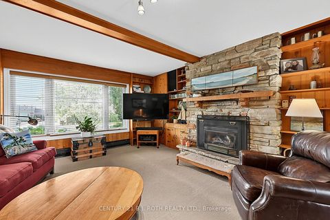 Photo 14 at 140 Shanty Bay Road, North Shore, Barrie