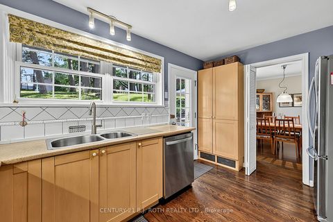Photo 20 at 140 Shanty Bay Road, North Shore, Barrie
