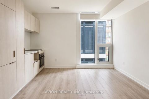 Photo 2 at 731 - 77 Shuter Street, Yonge Corridor, Toronto