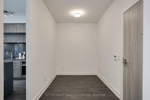 Photo 11 at 910 - 80 Vanauley Street, Chinatown, Toronto