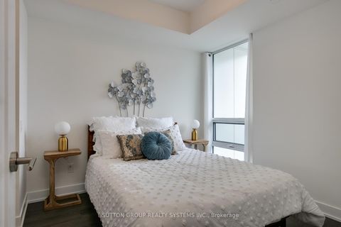 Photo 13 at 910 - 80 Vanauley Street, Chinatown, Toronto