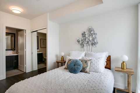Photo 14 at 910 - 80 Vanauley Street, Chinatown, Toronto