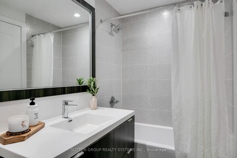 Photo 17 at 910 - 80 Vanauley Street, Chinatown, Toronto