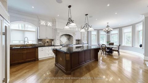 Photo 7 at 9 Fifeshire Road, Windfields, Toronto