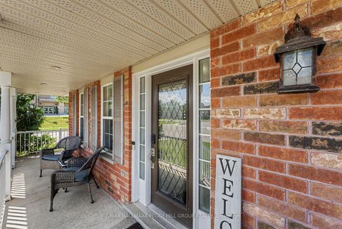 Photo 1 at 16 Blackbird Lane, 400 West, Barrie