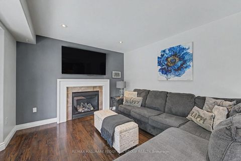 Photo 7 at 16 Blackbird Lane, 400 West, Barrie