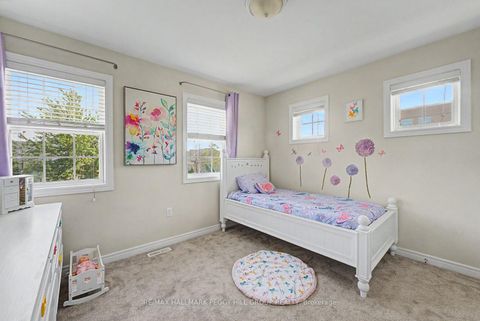 Photo 14 at 16 Blackbird Lane, 400 West, Barrie