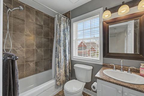 Photo 16 at 16 Blackbird Lane, 400 West, Barrie