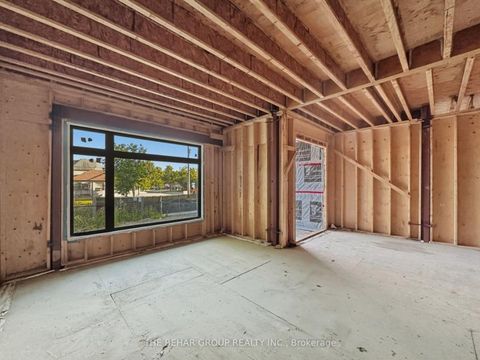 Photo 2 at 188 Crestwood Road, Yorkhill, Vaughan