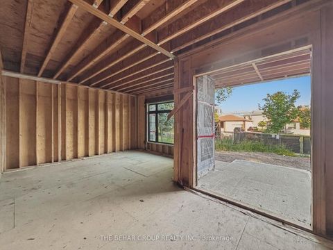 Photo 3 at 188 Crestwood Road, Yorkhill, Vaughan