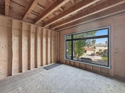 Photo 11 at 188 Crestwood Road, Yorkhill, Vaughan