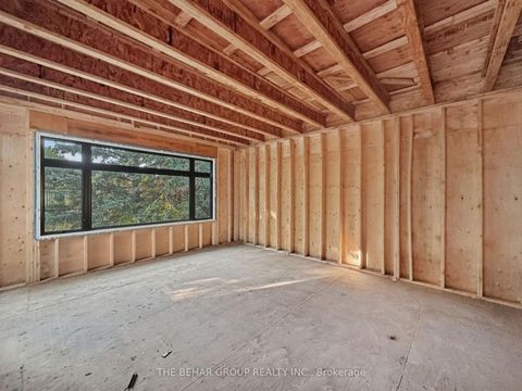 Photo 14 at 188 Crestwood Road, Yorkhill, Vaughan