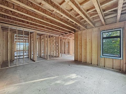 Photo 15 at 188 Crestwood Road, Yorkhill, Vaughan