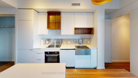 Photo 2 at 310 - 383 SORAUREN Avenue, Roncesvalles, Toronto