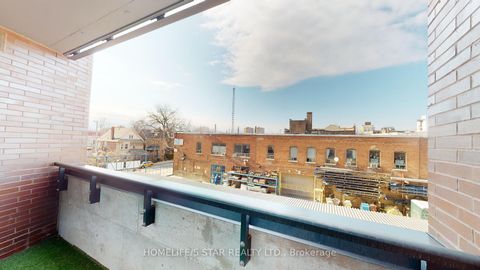 Photo 10 at 310 - 383 SORAUREN Avenue, Roncesvalles, Toronto