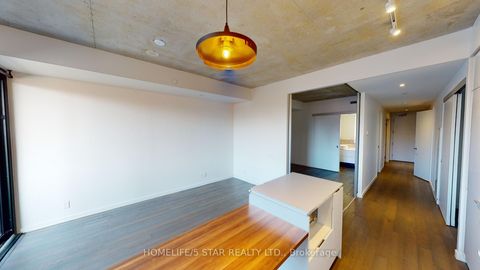 Photo 12 at 310 - 383 SORAUREN Avenue, Roncesvalles, Toronto