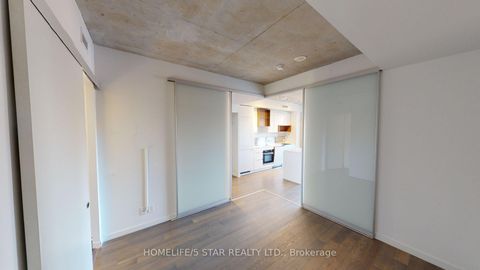 Photo 13 at 310 - 383 SORAUREN Avenue, Roncesvalles, Toronto