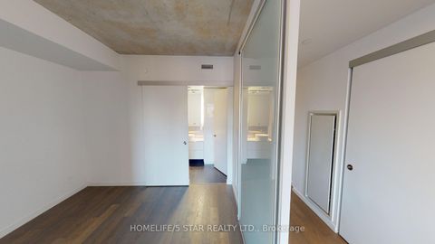 Photo 15 at 310 - 383 SORAUREN Avenue, Roncesvalles, Toronto