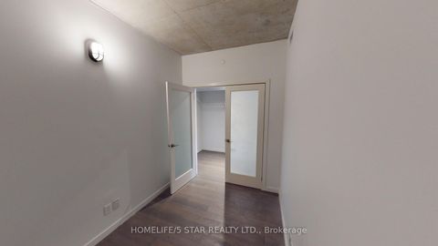 Photo 19 at 310 - 383 SORAUREN Avenue, Roncesvalles, Toronto