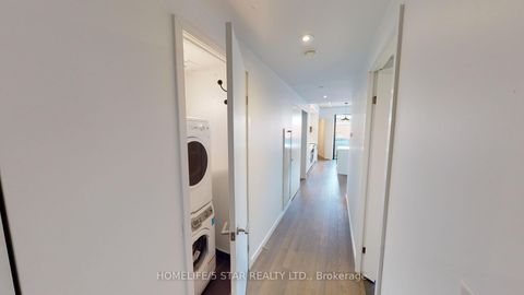 Photo 22 at 310 - 383 SORAUREN Avenue, Roncesvalles, Toronto
