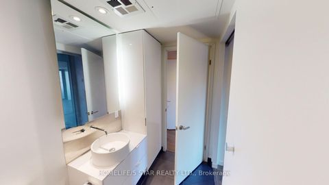 Photo 25 at 310 - 383 SORAUREN Avenue, Roncesvalles, Toronto
