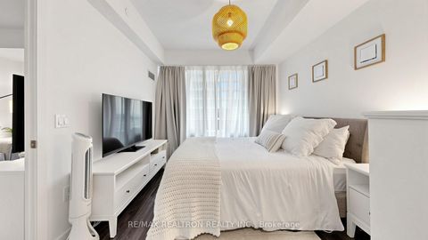Photo 15 at 216 - 100 Eagle Rock Way, Rural Vaughan, Vaughan