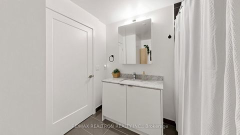 Photo 23 at 216 - 100 Eagle Rock Way, Rural Vaughan, Vaughan